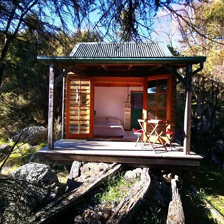 Manaaki Mai, Rustic Retreat Bush Cabin Christchurch Ngoại thất bức ảnh